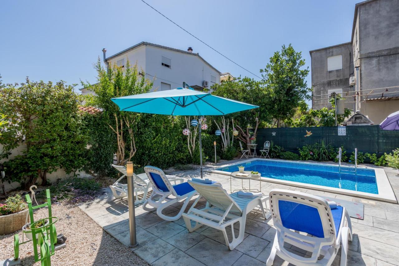 Dalmatian 230M2 With Pool And Garden Near The Old Town For Families Apartment Split Exterior photo